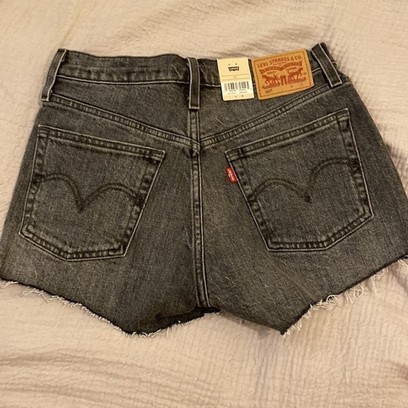 Levi’s 501 original black gray shorts. Size 25 . New. - Picture 6 of 8